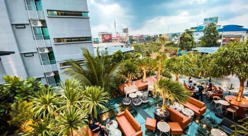 Letana Hotel Samuprakarn Bangkok Zewnętrze zdjęcie
